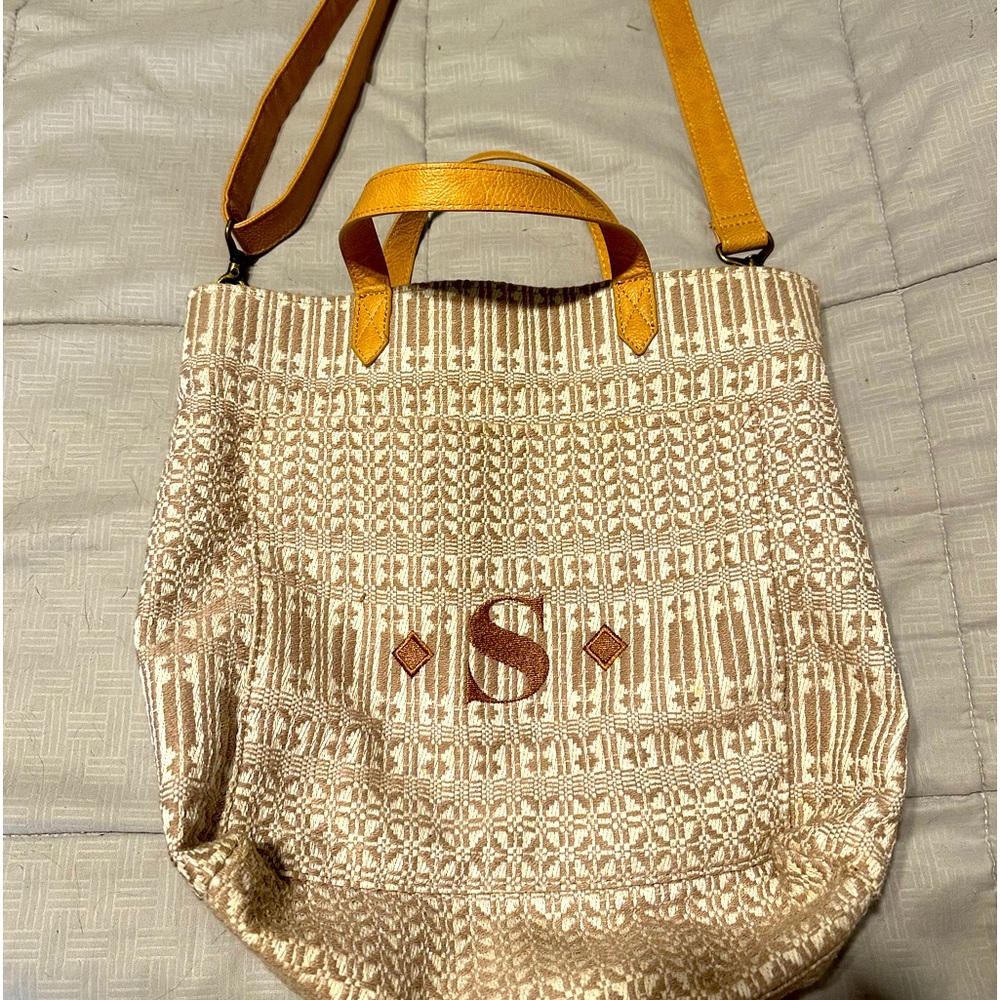 THIRTY-ONE Window Shopper Handbag with Shoulder Strap monogrammed "S" so classy